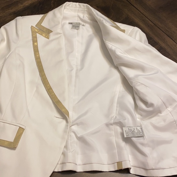 Peter Nygard Jacket - Picture 8 of 13